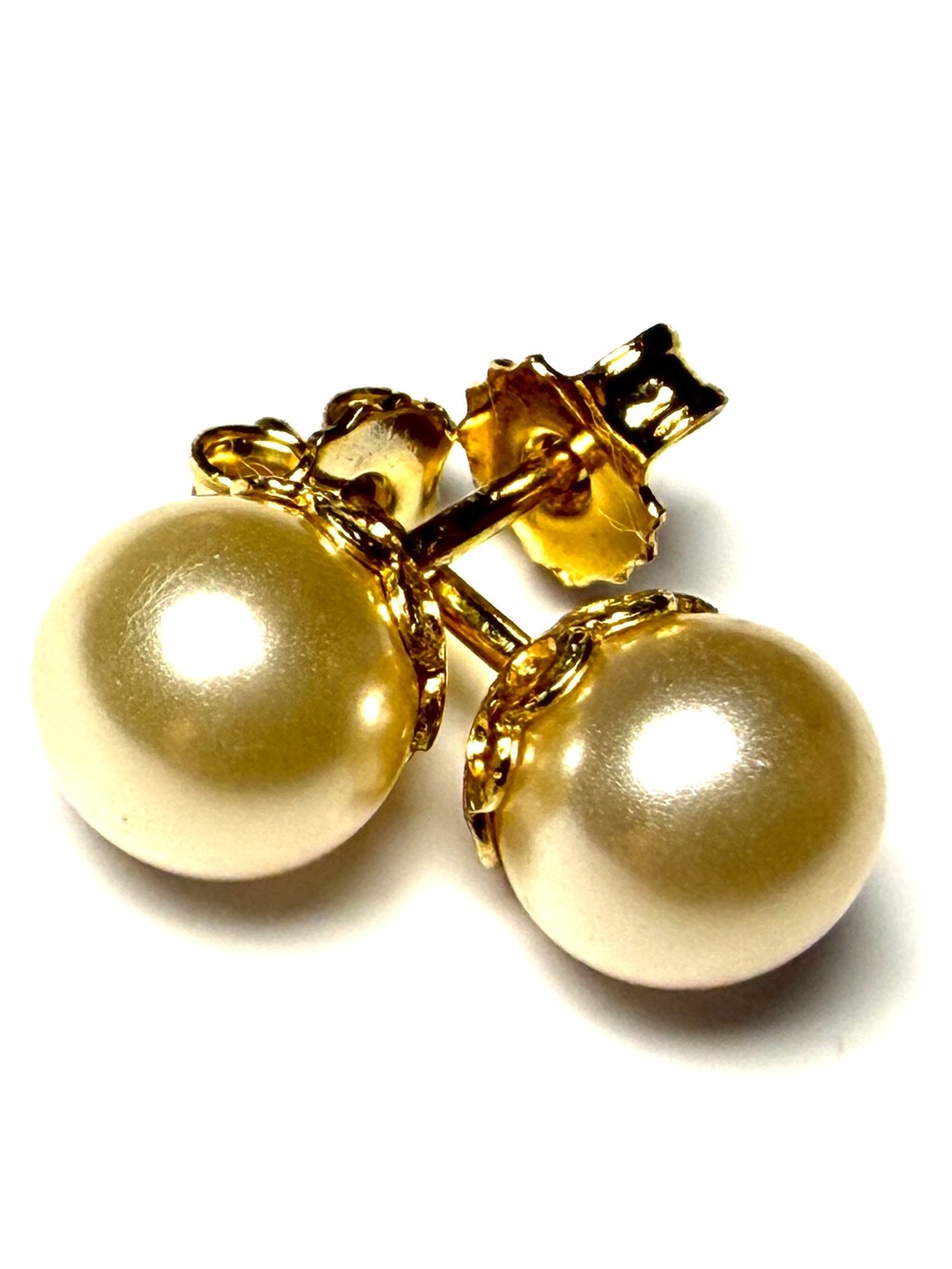 Gold-Tone Cream Pearl Stud Earrings - Timeless Elegance